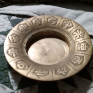 Vintage chinese trinket dish, multi use or ashtray